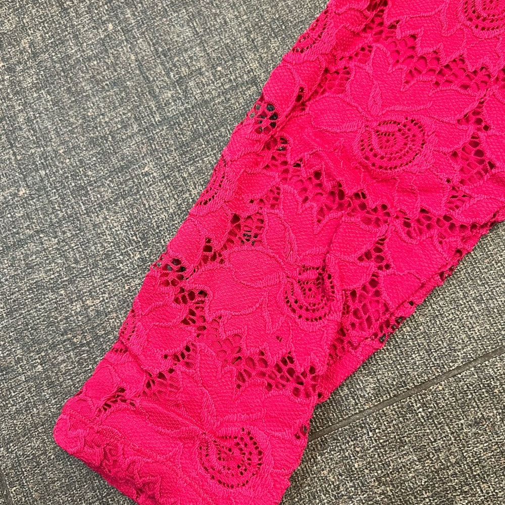 Ingrid and Isabel lace midi tailored maternity dress in pink size medium - Picture 5 of 10